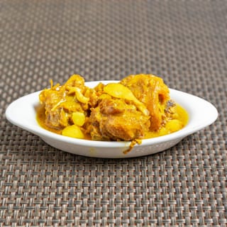 Brown Stew Chicken Only