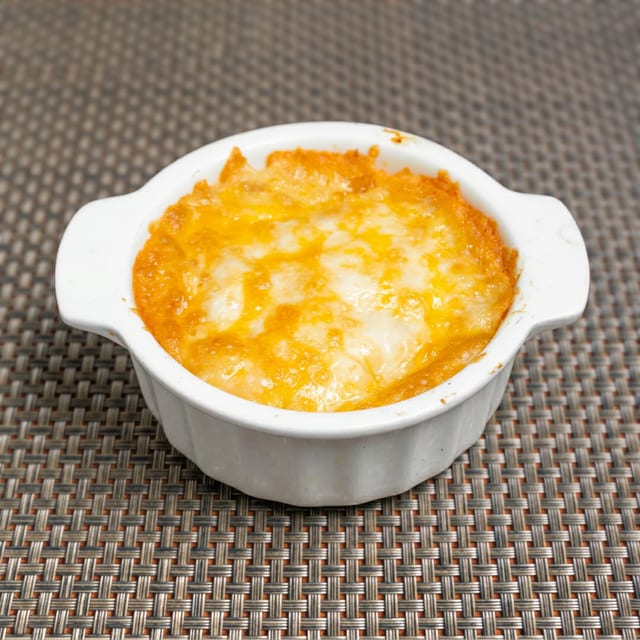 Mac N Cheese.